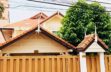 Spacious 2-Story Lanna-Style House in Rama 9